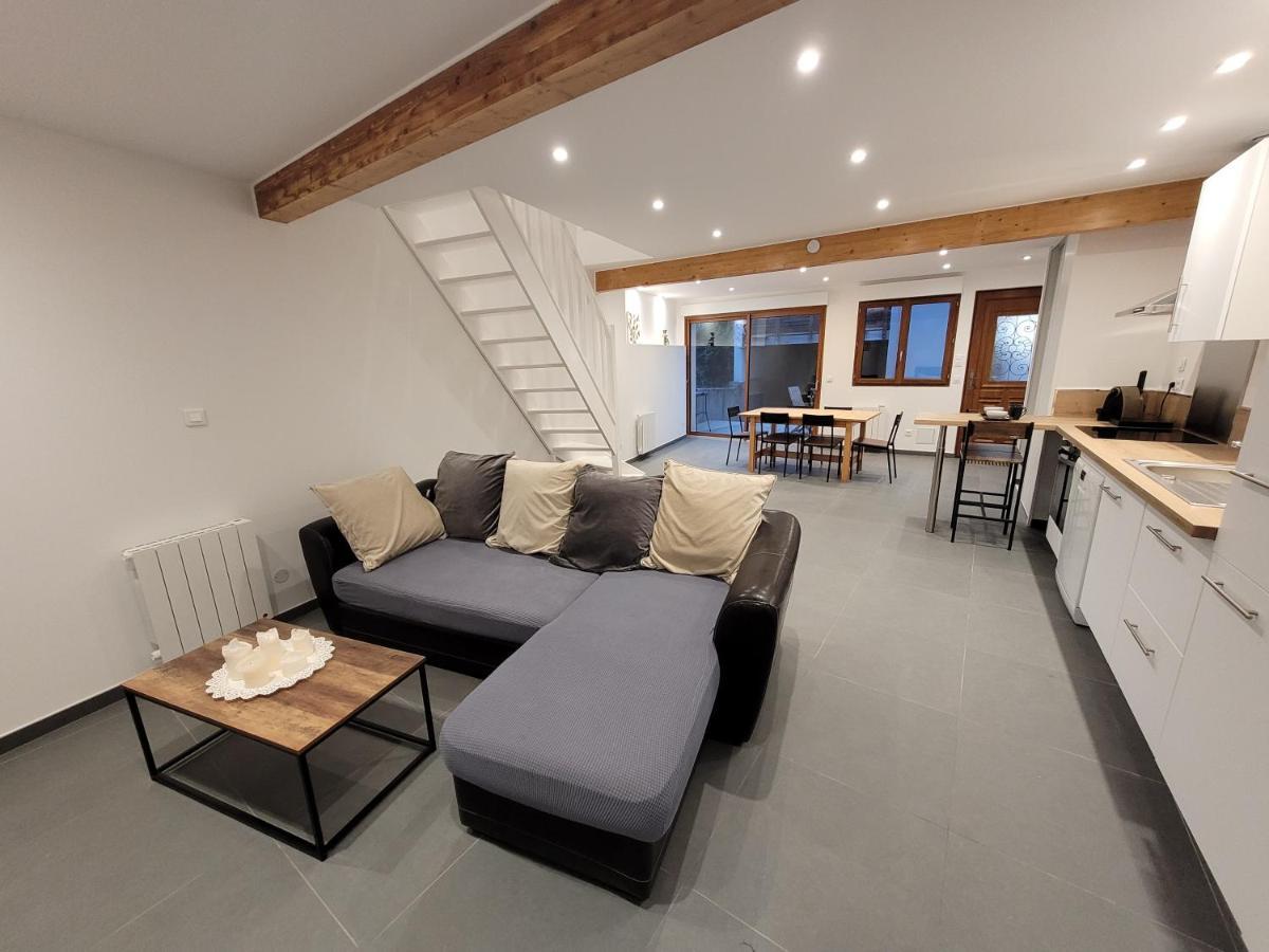 Saint-Sandoux Les Maisons Bareyre - Grandes Maisons Avec Terrasse מראה חיצוני תמונה