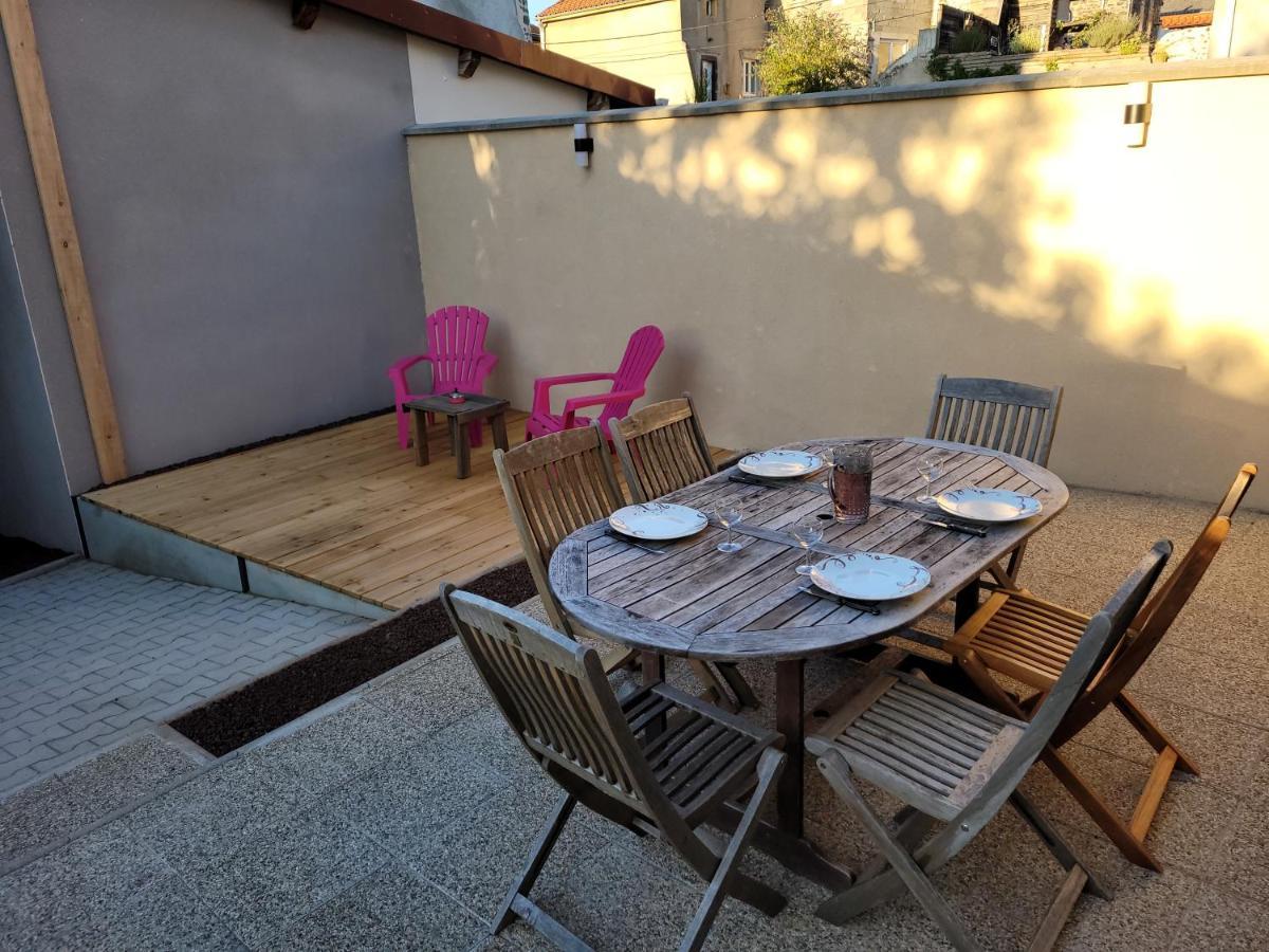 Saint-Sandoux Les Maisons Bareyre - Grandes Maisons Avec Terrasse מראה חיצוני תמונה